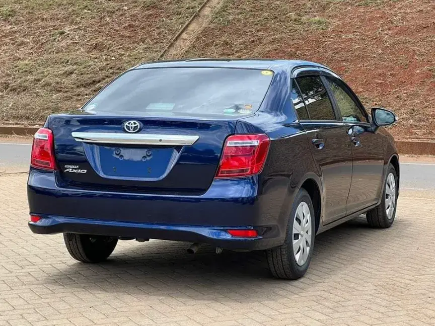 Toyota Axio 2